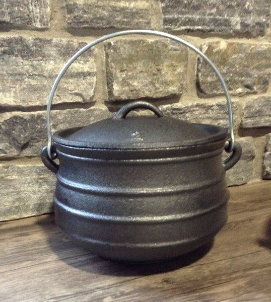 The Dutch pot ('Dutchie') is a heavy cast iron pot which was once