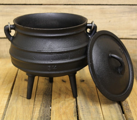 Cauldron Cast iron Size 3/4 Potjie pot Syrup Pot