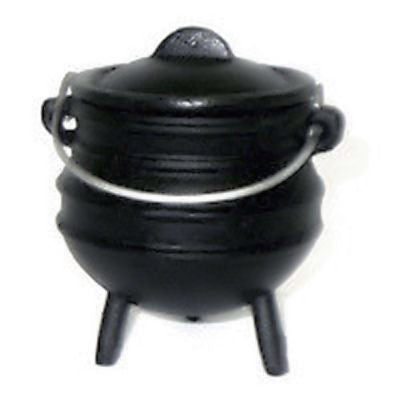 https://www.anniescollections.com/cdn/shop/products/potjie-pots-cast-iron-mini-potjie-pot-cauldron-8-oz-candle-holder-holiday-deco-1_large.jpg?v=1537110227